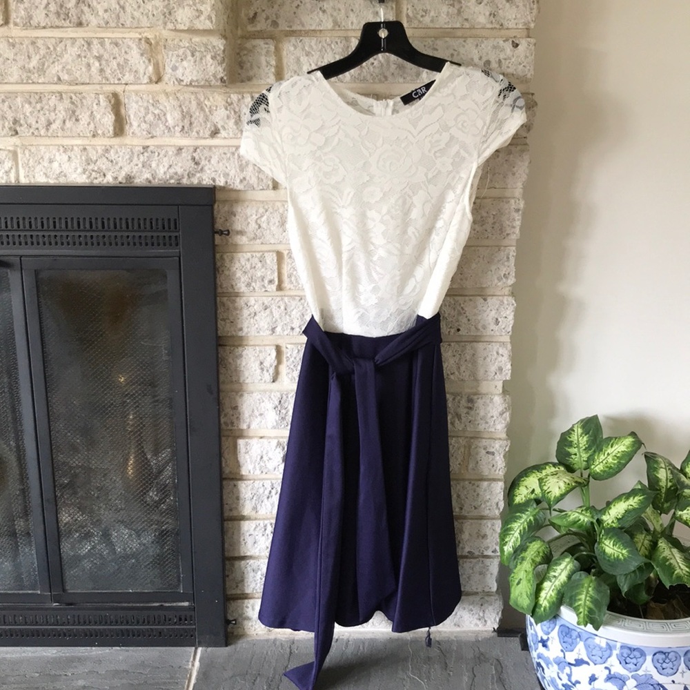 Short sleeved dress
